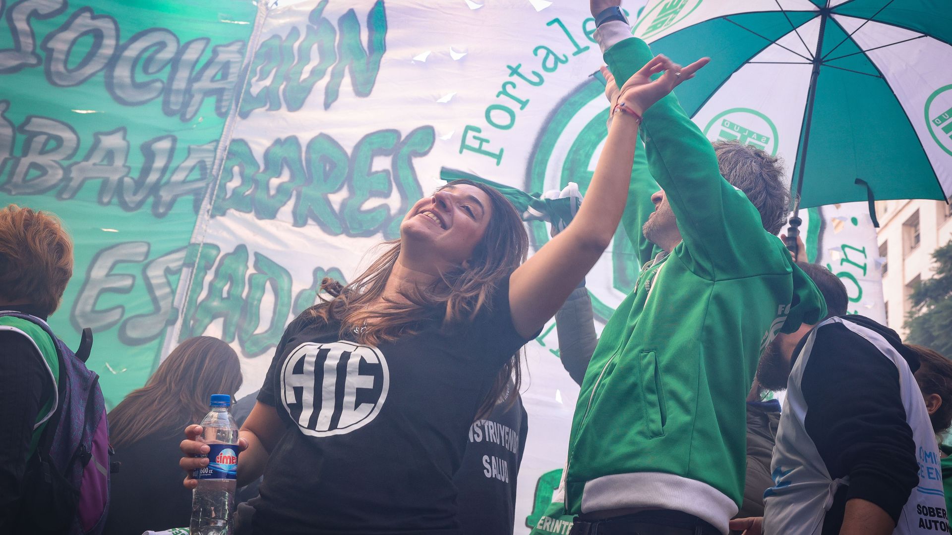 A la motosierra: Unidad, militancia y organización