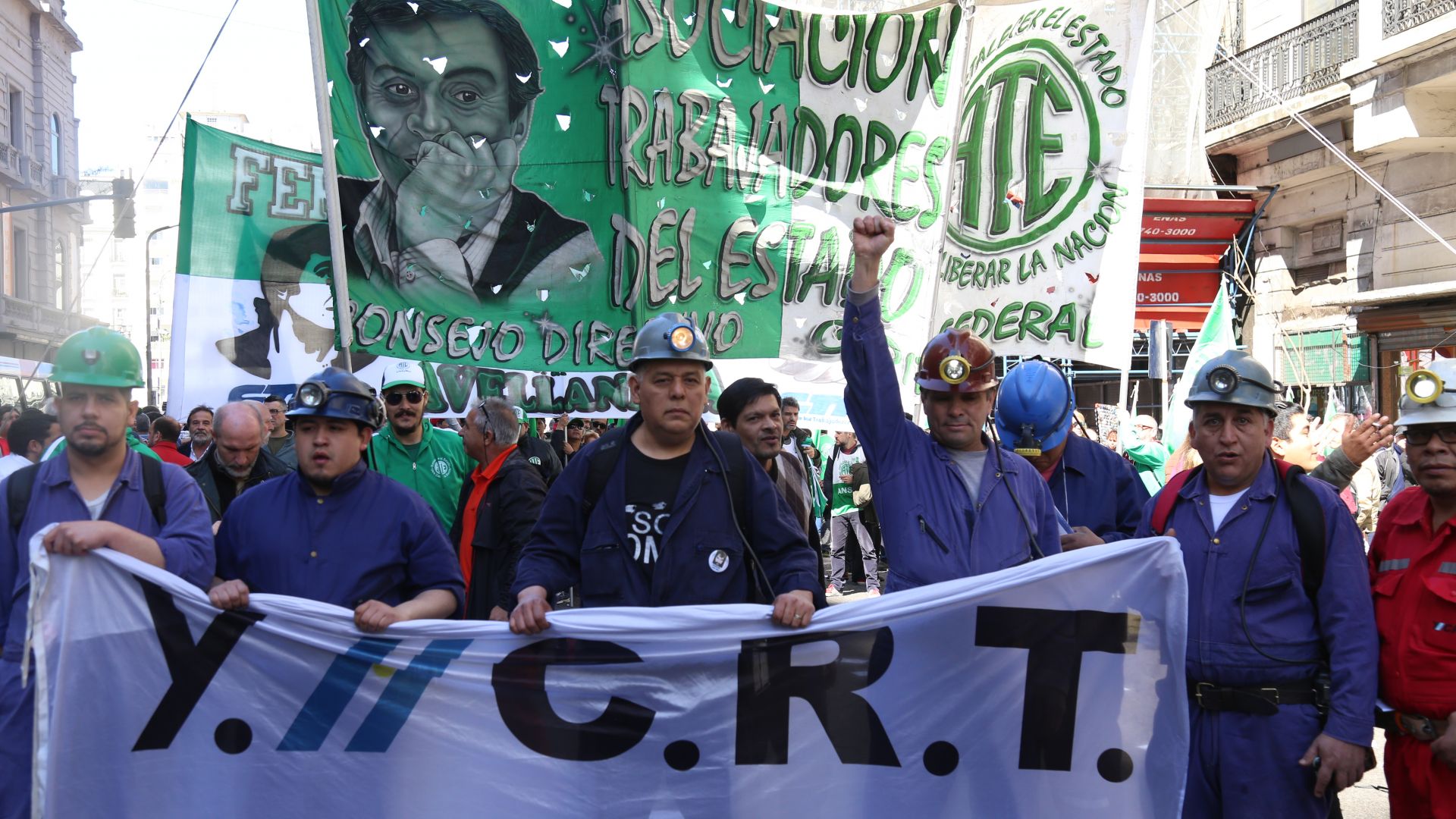 Marchamos con los mineros de la Mina de Río Turbio