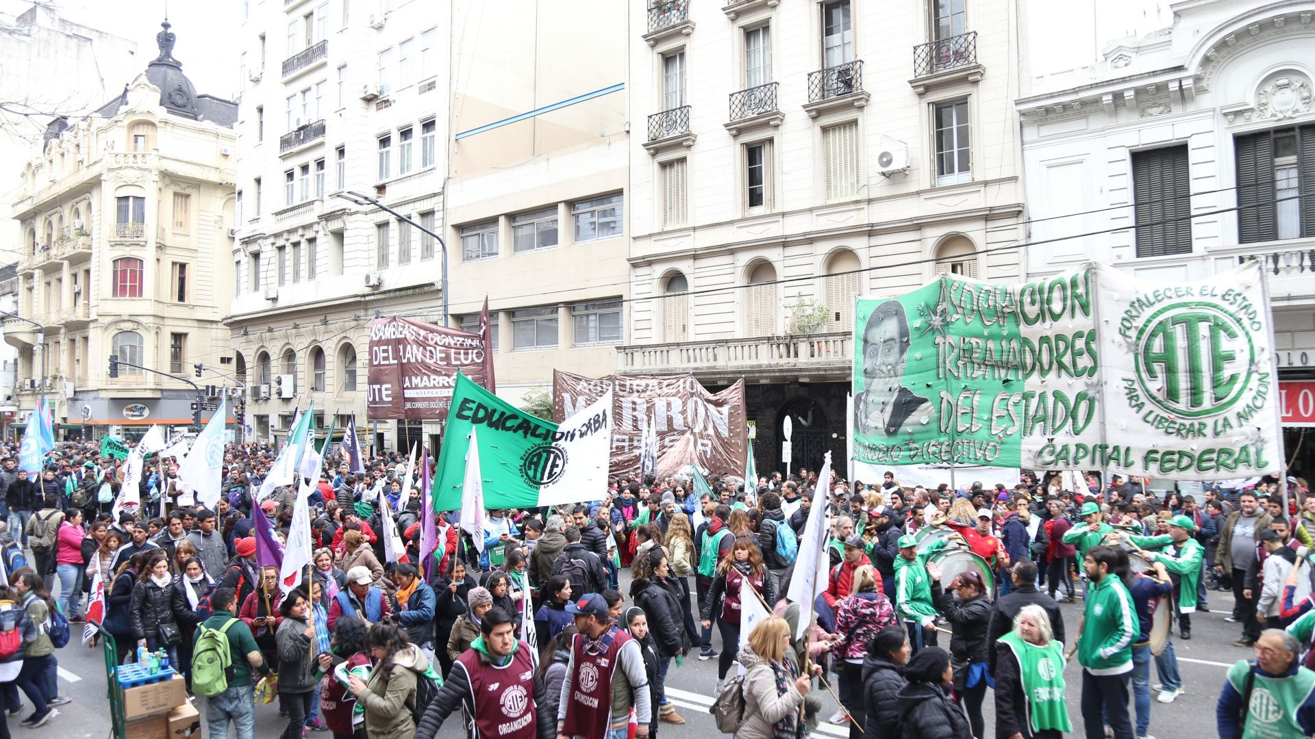 Moreno: Movilizamos a la Casa de la Provincia de Buenos Aires. No fue un accidente, fue la desidia del Gobierno.