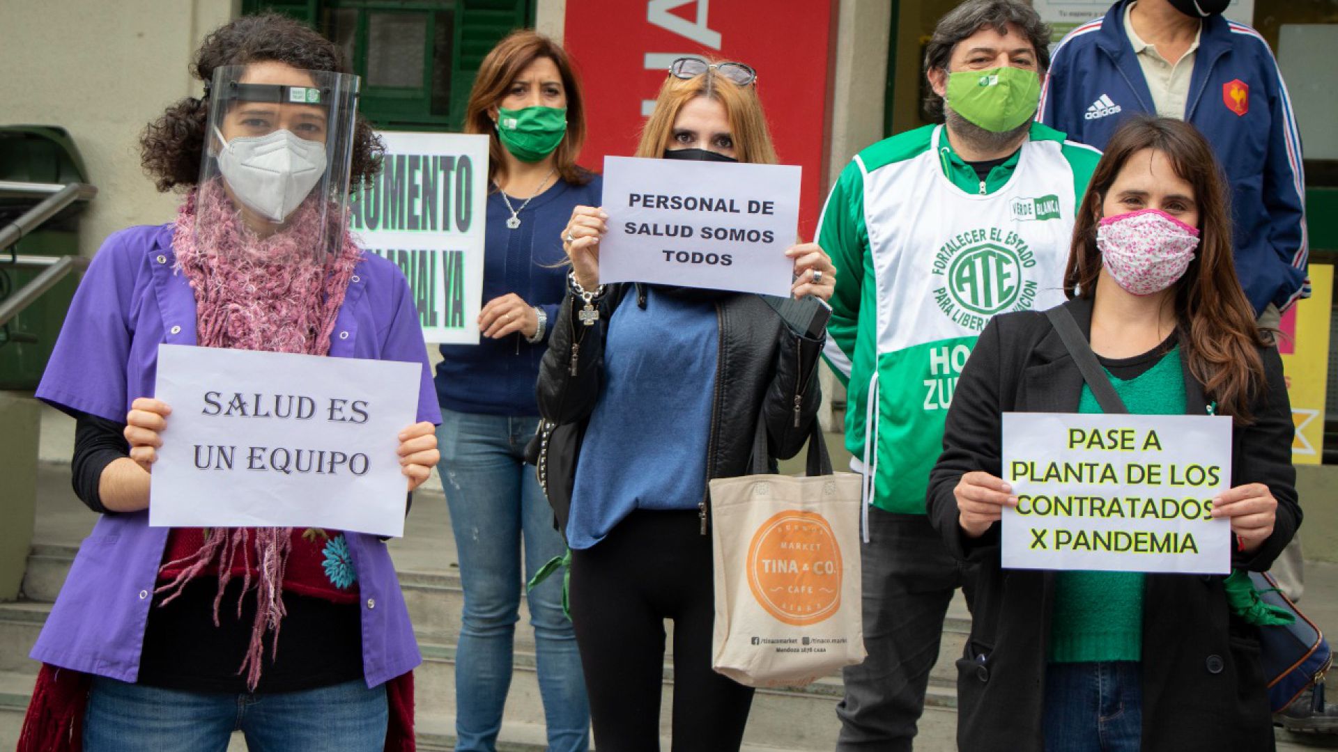 Despidos: Fallo a favor de les trabajadores de la salud