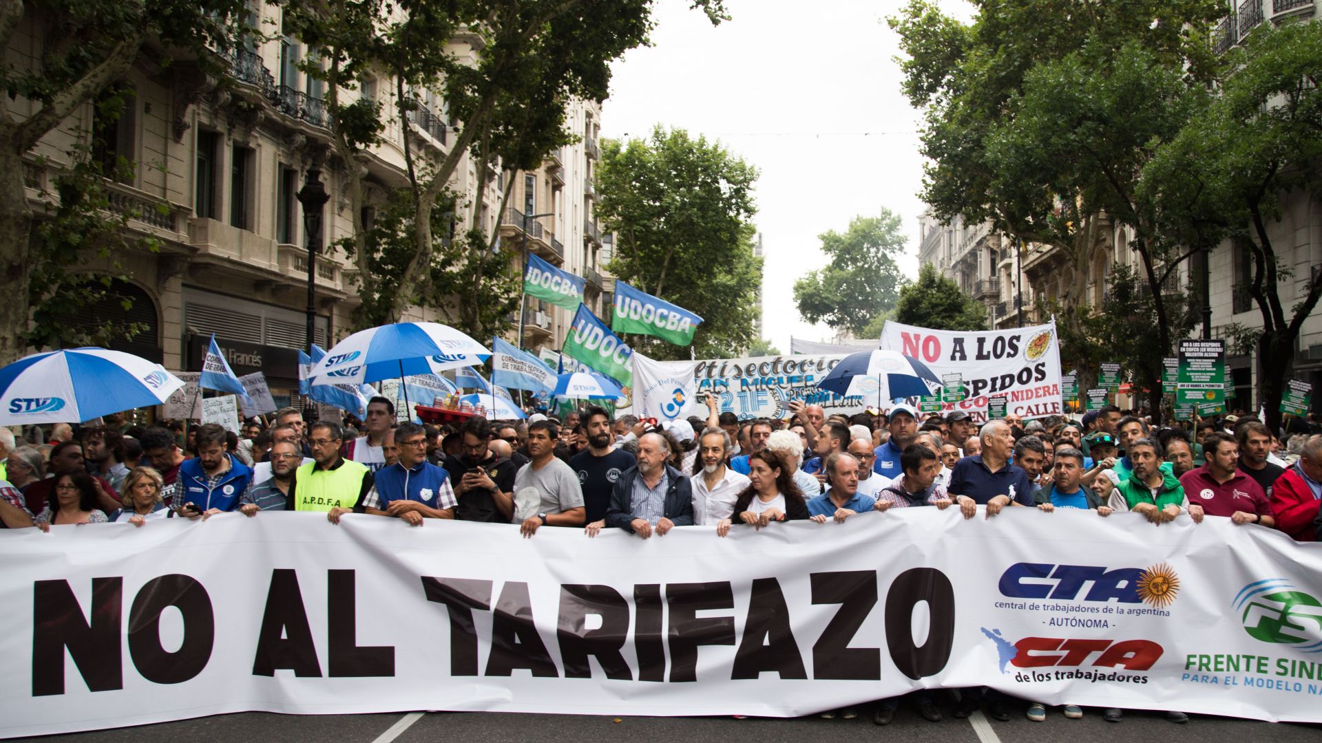 Masiva marcha contra el tarifazo en la Ciudad de Buenos Aires