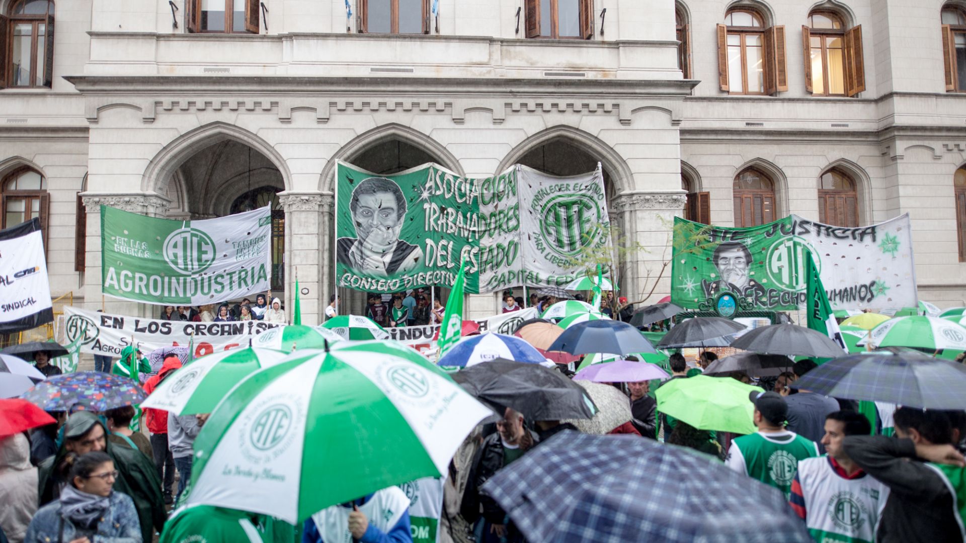 Presentación Judicial contra los despidos en Agroindustria