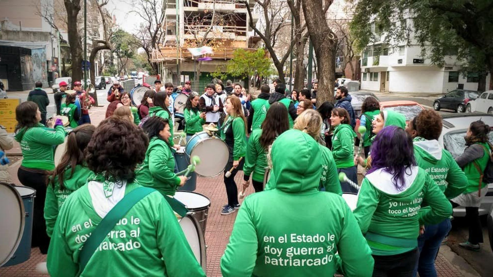 Ruidazo en la Cumbre de las Américas y reincorporación de la compañera del Museo Malvinas despedida