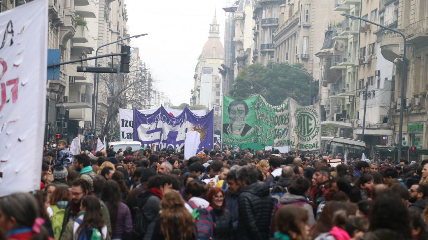 Moreno: Movilizamos a la Casa de la Provincia de Buenos Aires. No fue un accidente, fue la desidia del Gobierno.