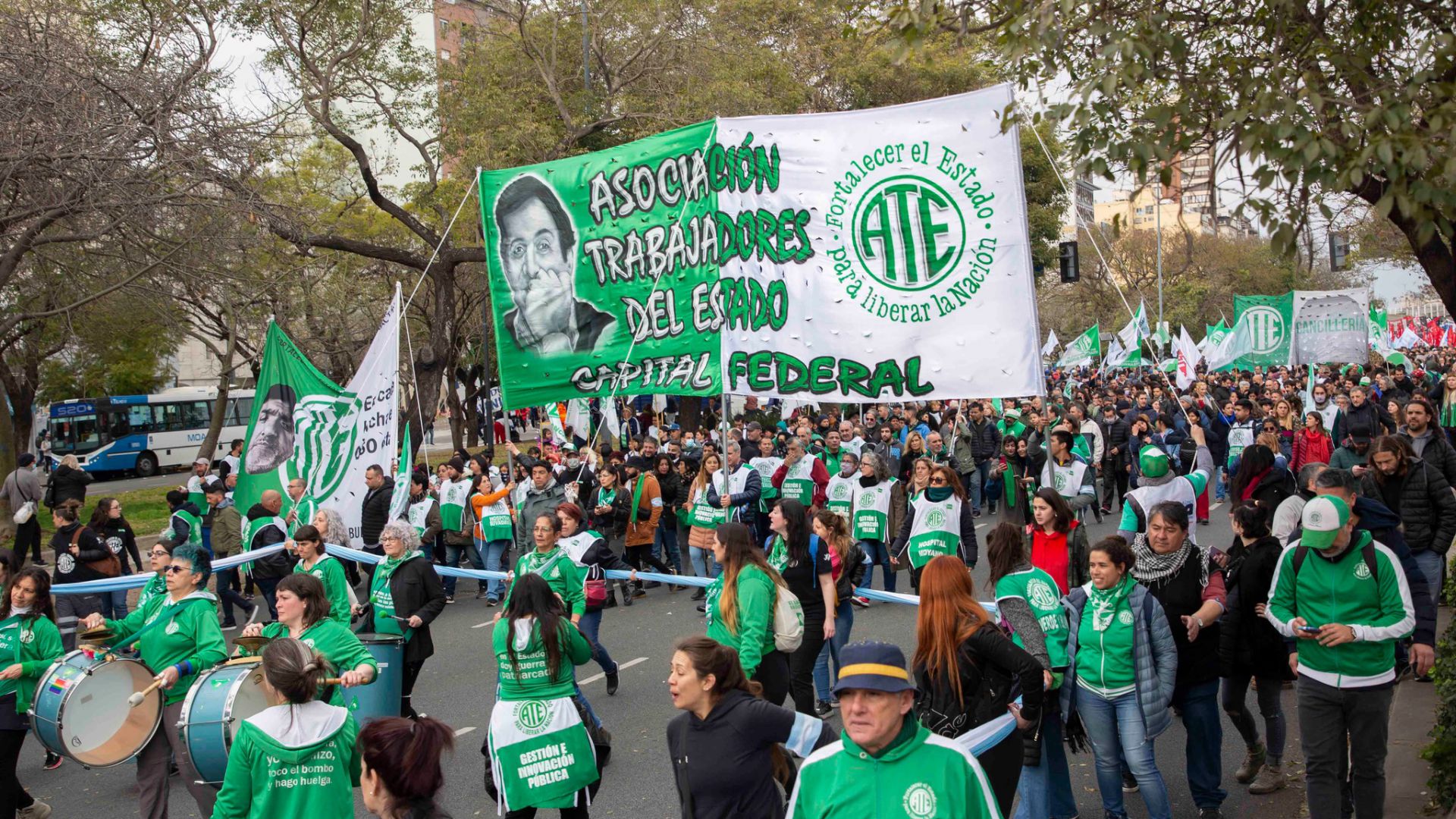 Unidad del pueblo trabajador contra especuladores y formadores de precios