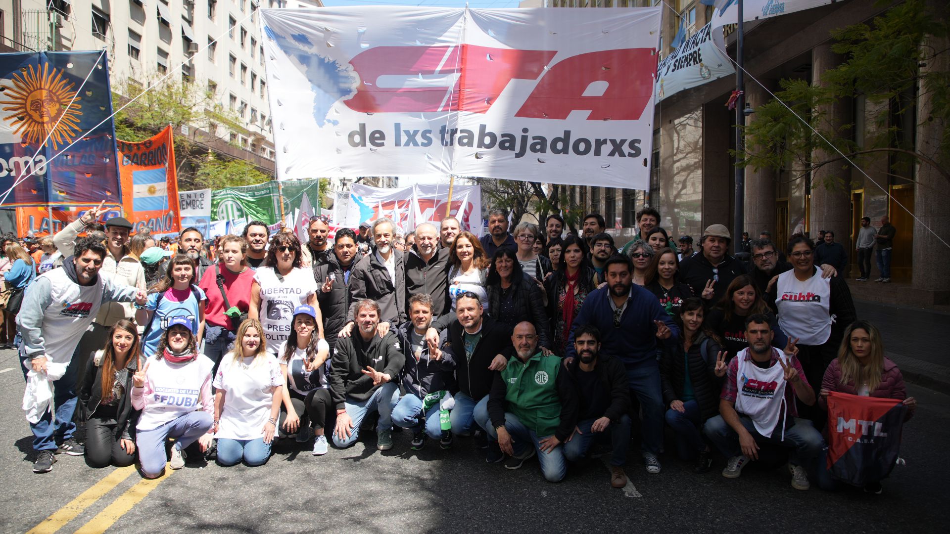 La Plaza de Mayo se llenó de dignidad