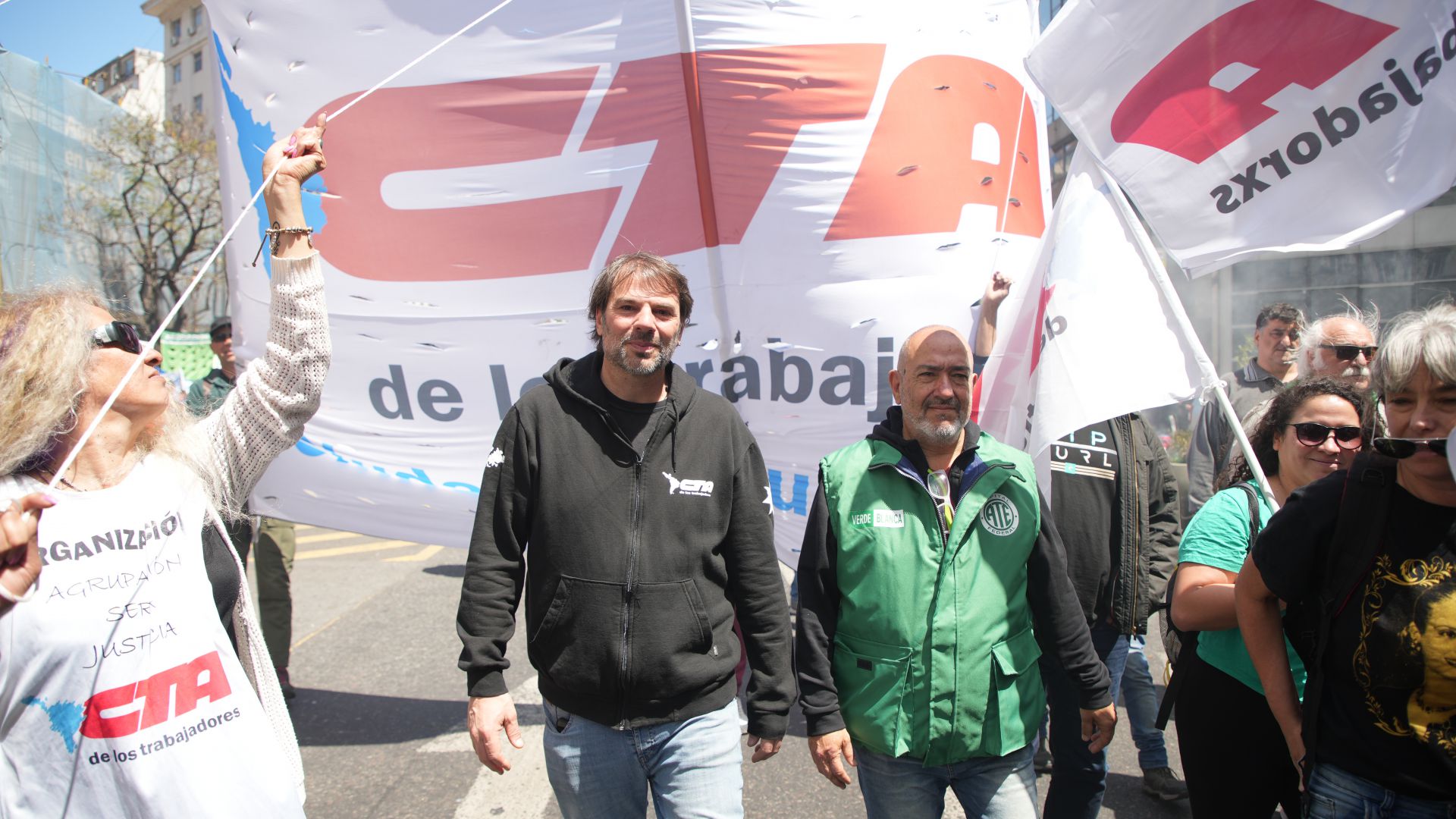 La Plaza de Mayo se llenó de dignidad