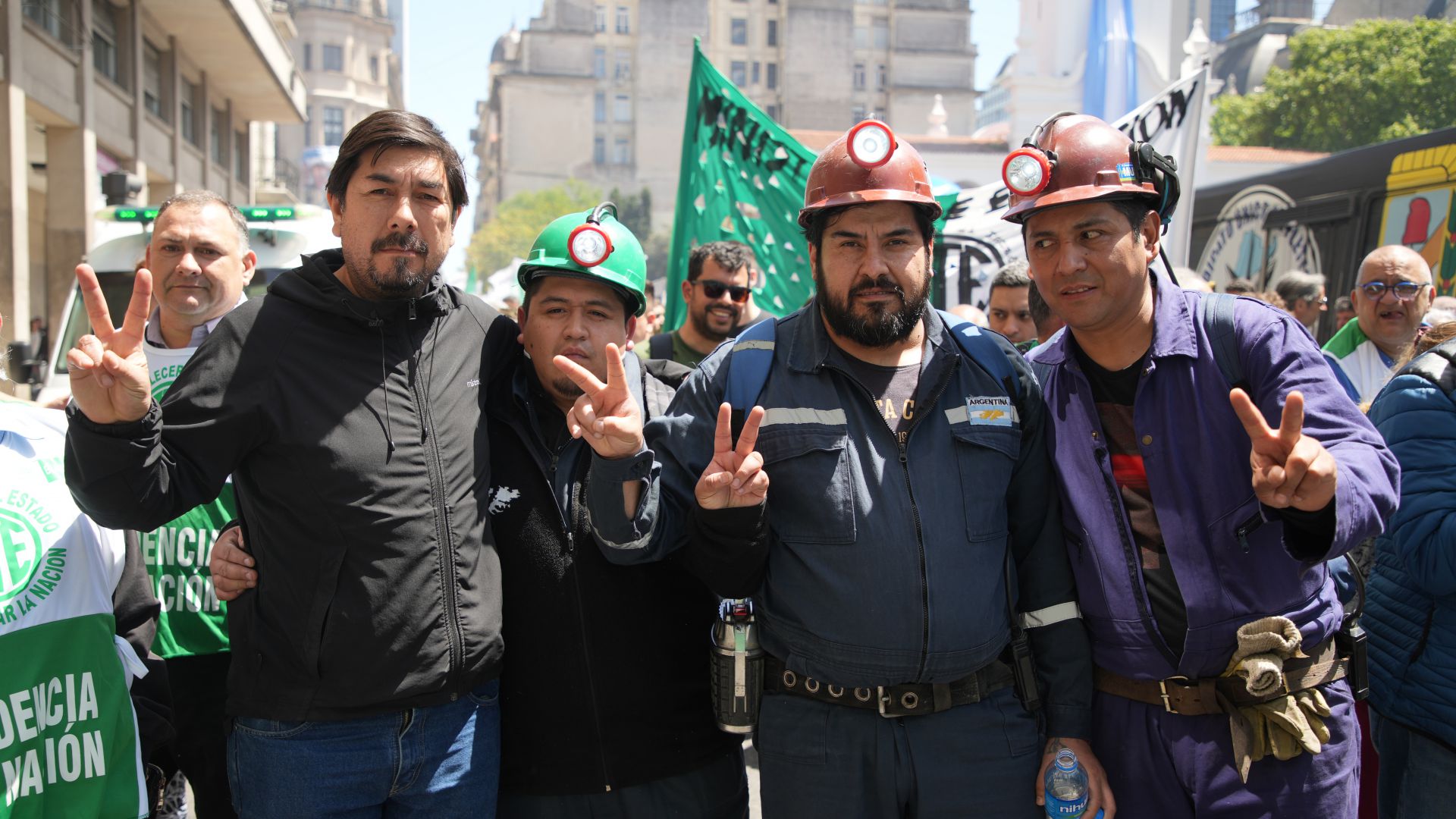 La Plaza de Mayo se llenó de dignidad