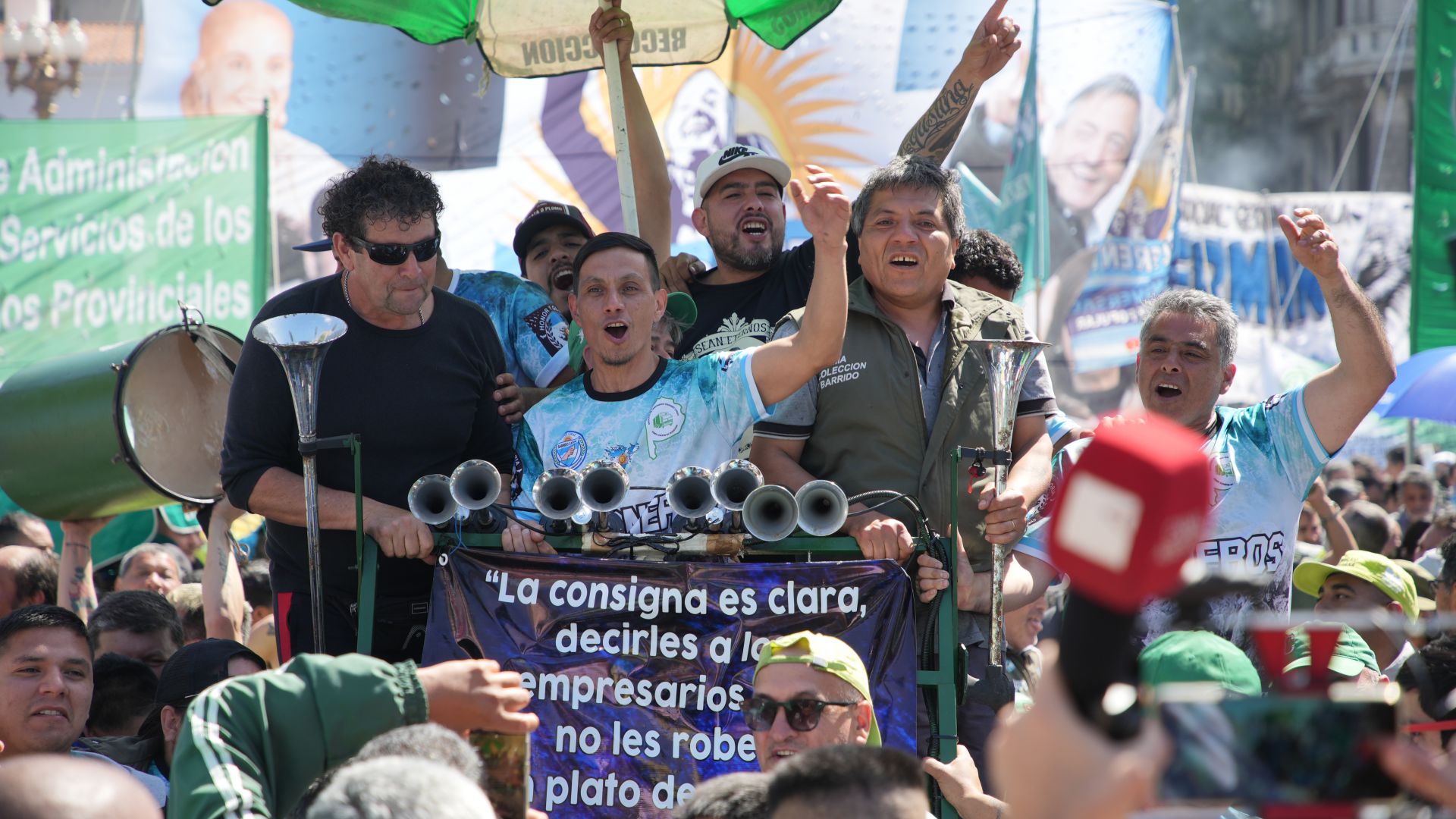 La Plaza de Mayo se llenó de dignidad