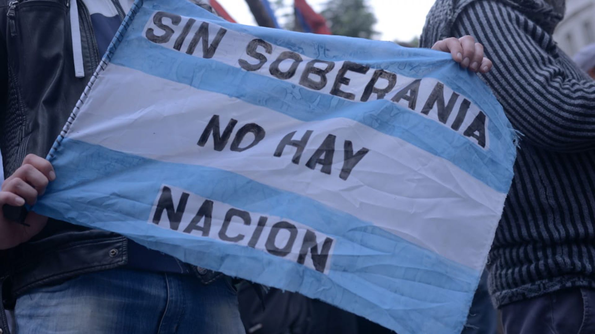 Marchamos a la Embajada Británica en defensa de nuestra soberanía sobre las Islas Malvinas