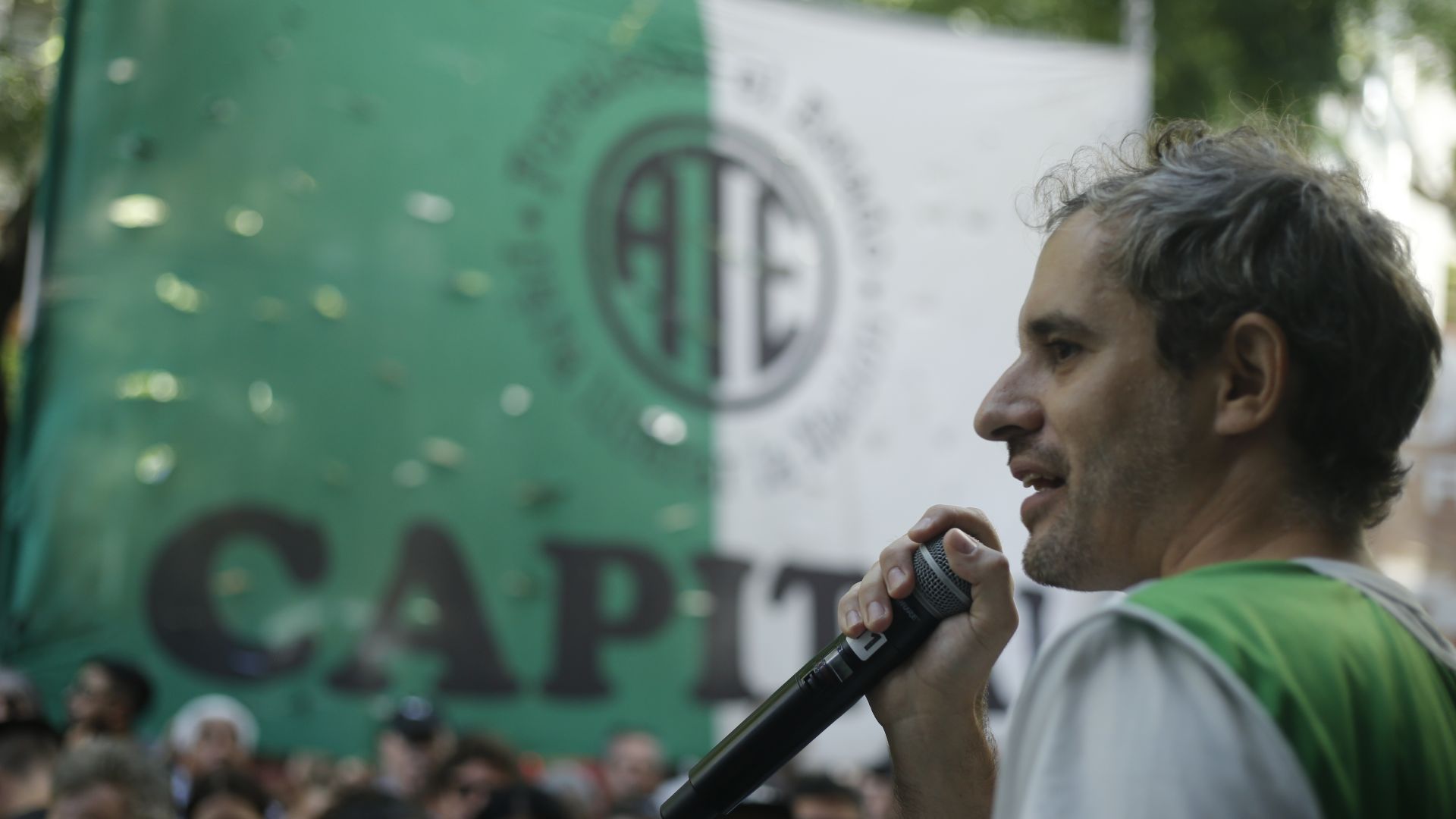 Alerta y movilización en la Secretaría de Trabajo